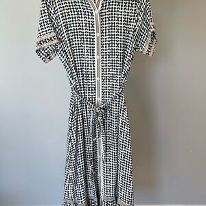 Max Studio Navy Blue and White Long Sleeve Dress